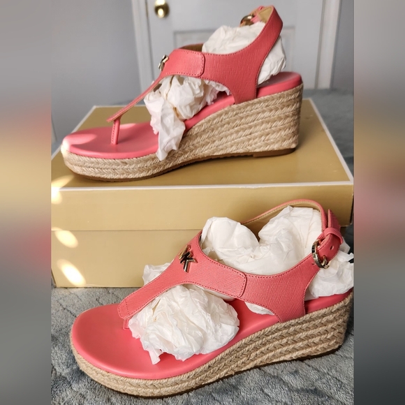 NWOT Michael Kors Laney Pink Thong Espadrille Sandals. NIB. - Picture 13 of 14